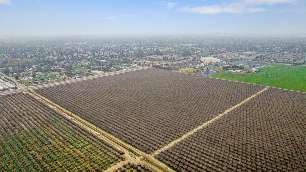 More Photos Of Caldwell Avenue, Visalia Land For Sale