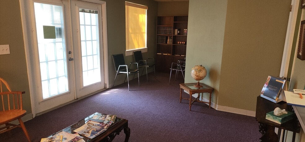 More Photos Of 101 N 8th St, Lake Mary Medical For Sale