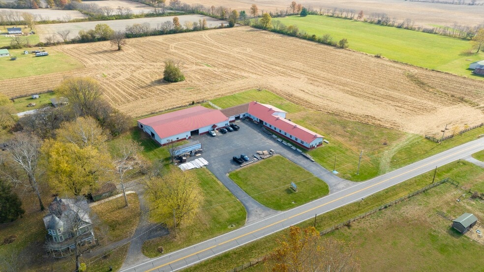 More Photos Of 12630 Walnut Creek Pike, Ashville Warehouse For Lease