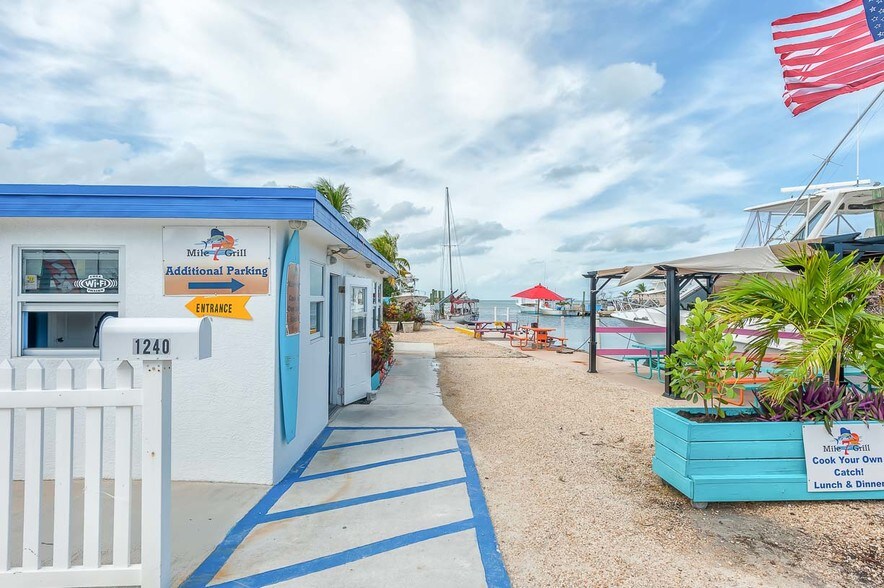 More Photos Of 1240 Overseas Hwy, Marathon Restaurant For Sale