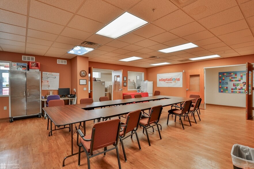 More Photos Of 1226-1232 W Green St, Allentown Flex For Sale