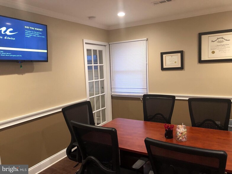 More Photos Of 3399 Fordham Rd, Philadelphia Coworking Space