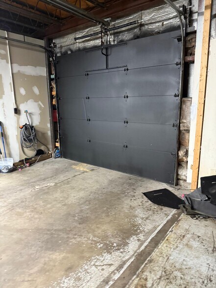 More Photos Of 7415 Grove Rd, Frederick Auto Repair For Lease