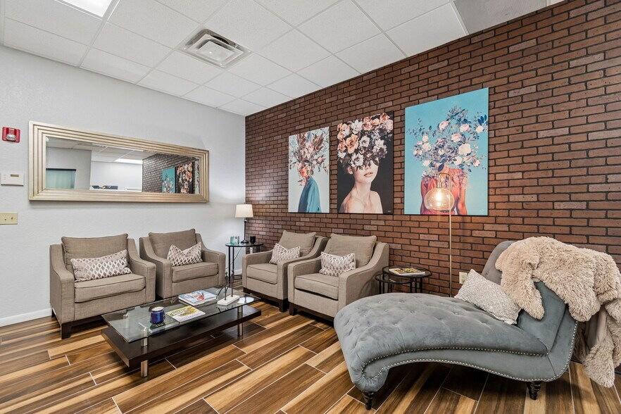 More Photos Of 6730 W Linebaugh Ave, Tampa Office For Sale