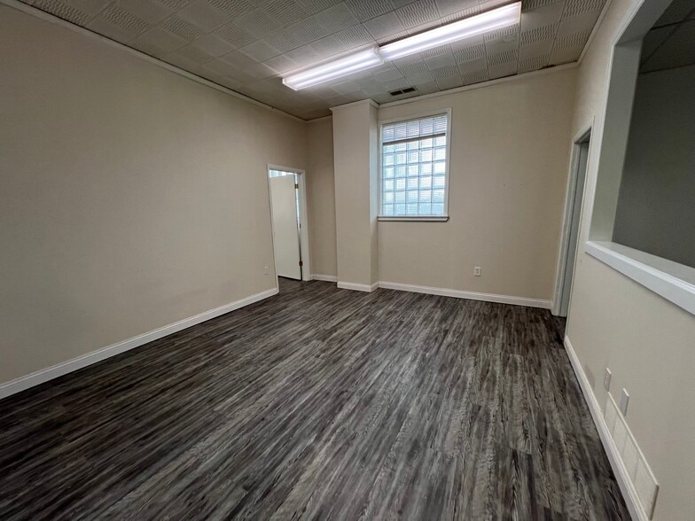 More Photos Of 801 Evans St, Cincinnati Loft Creative Space For Sale