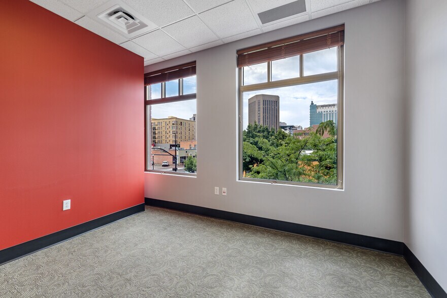More Photos Of 420 W Main St, Boise Office For Sale