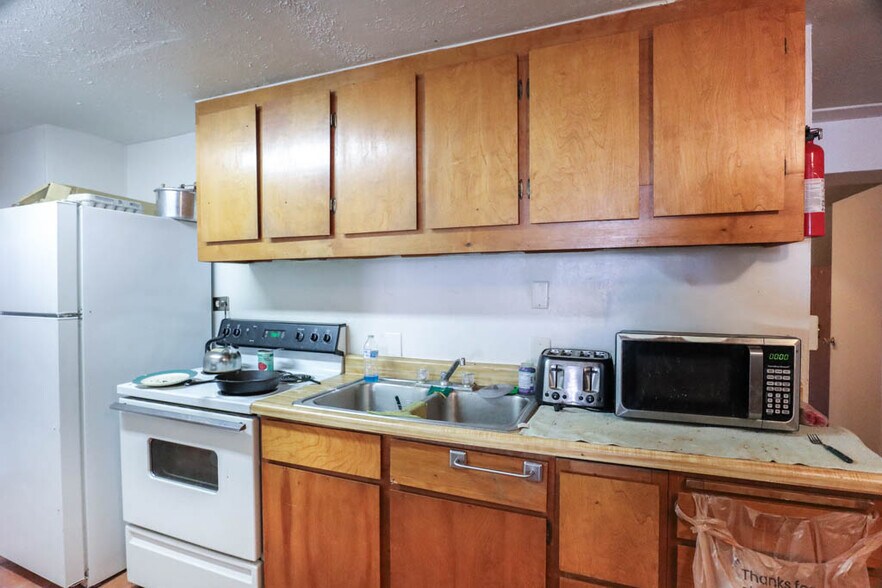More Photos Of 16 N Main St, Payette Storefront Retail Residential For Sale