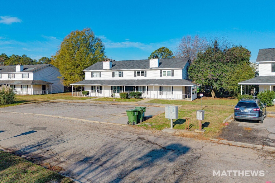 More Photos Of 1307 Cactus Ave, Columbia Apartments For Sale