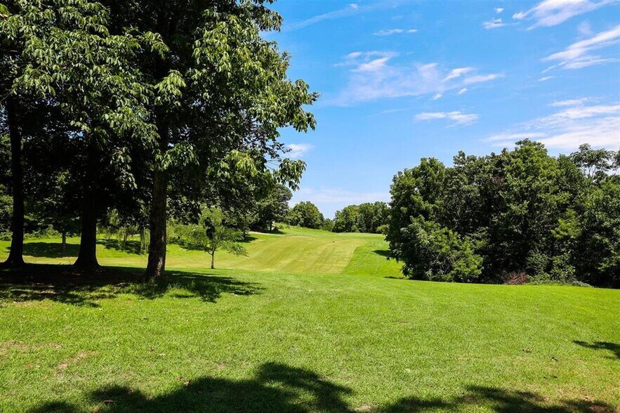 More Photos Of 6198 Randolph Summer Shade Rd, Summer Shade Sports And Entertainment For Sale