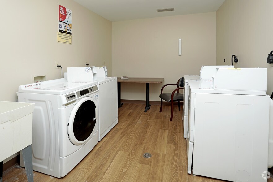 More Photos Of 3345 Military St, Port Huron Apartments For Sale