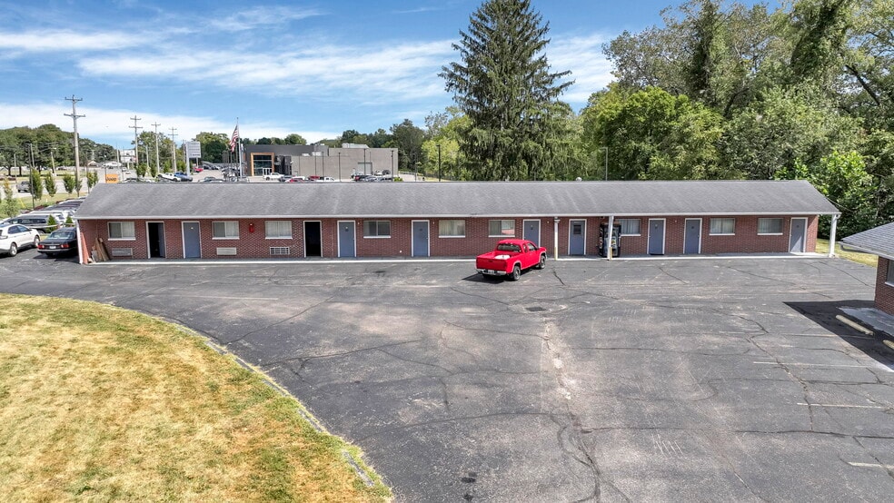 More Photos Of 1342 Hebron Rd, Heath Hotel For Sale