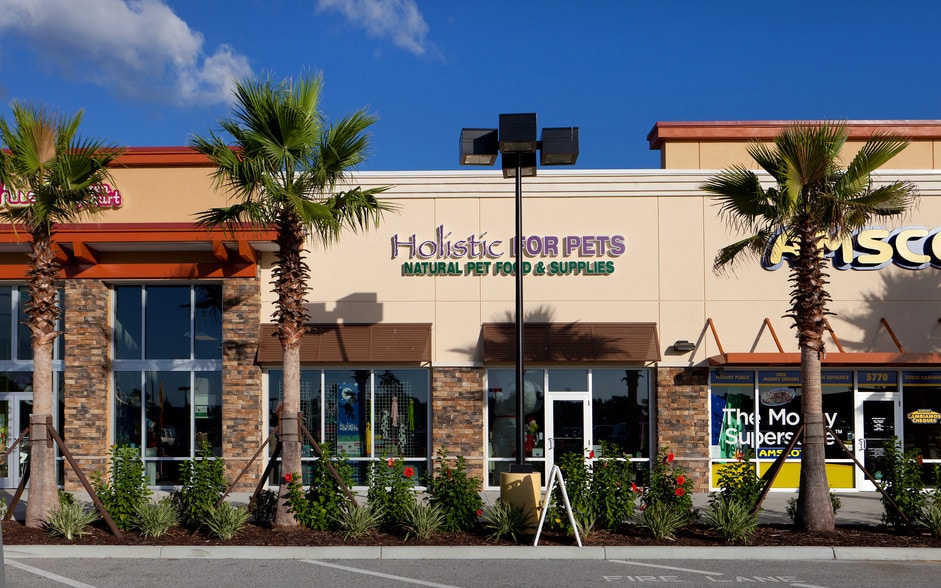 More Photos Of 5770 Ranch Lake Blvd, Bradenton Restaurant For Lease