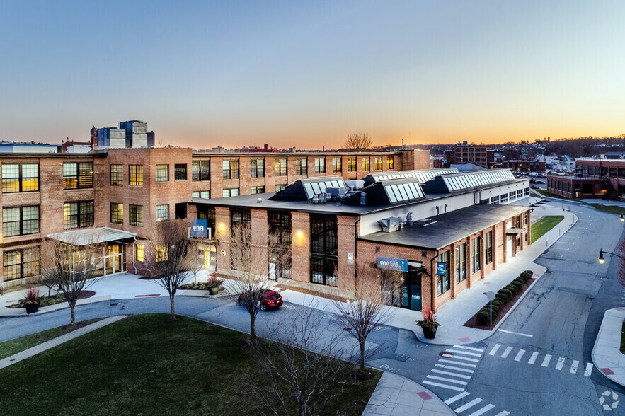 More Photos Of 313-317 Iron Horse Way, Providence Medical For Lease