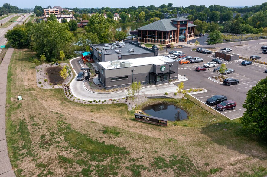 More Photos Of 1930 Donegal Dr, Woodbury General Retail For Sale