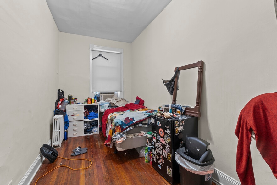 More Photos Of 2541 St Paul St, Baltimore Office For Sale