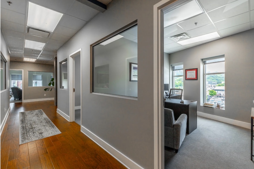 More Photos Of 325 Cherokee Blvd, Chattanooga Loft Creative Space For Lease