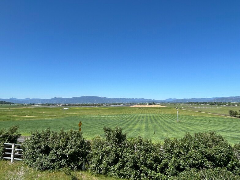 More Photos Of 5908 Foothill Rd, Central Point Land For Sale