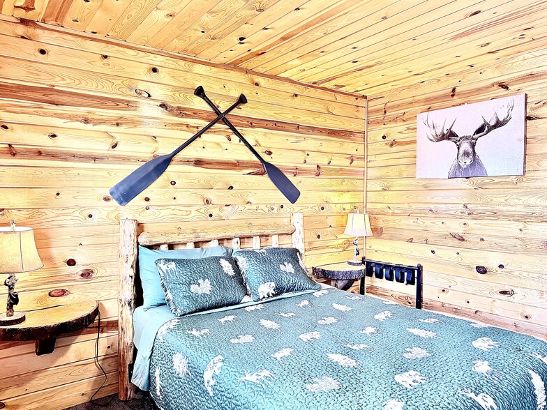 More Photos Of 1665 Whisper Ridge Rd, Ashton Hotel For Sale