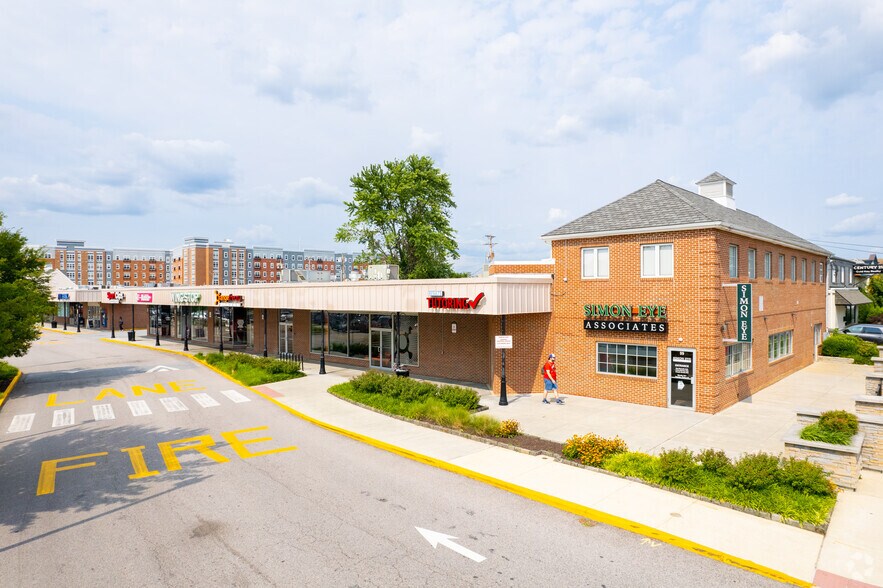 More Photos Of 230 E Main St, Newark Unknown For Lease