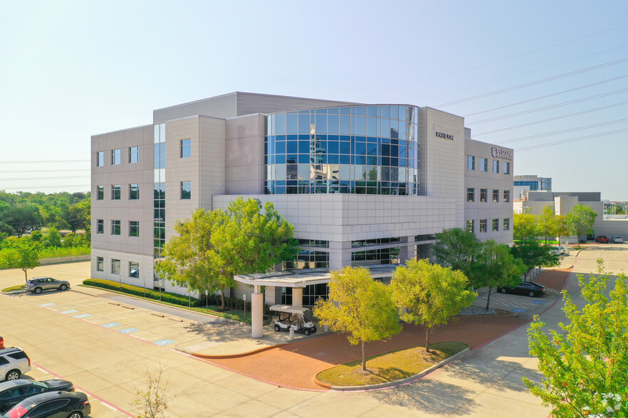 Primary Photo Of 12222 N Central Expy, Dallas Medical For Lease