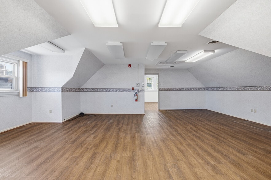More Photos Of 101 W 9th Ave, Homestead Office For Sale