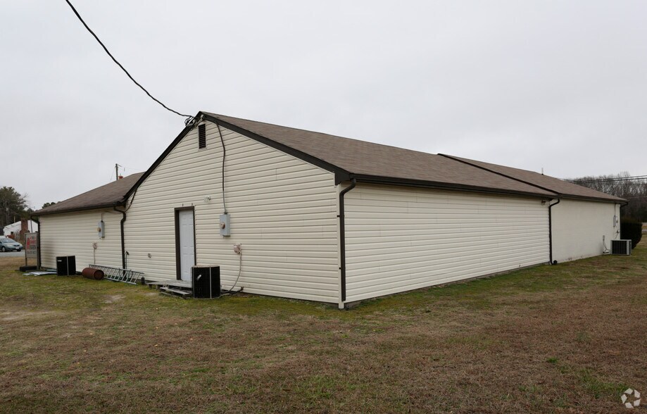 More Photos Of 7717 Richmond Tappahannock Hwy, Aylett Storefront Retail Office For Sale