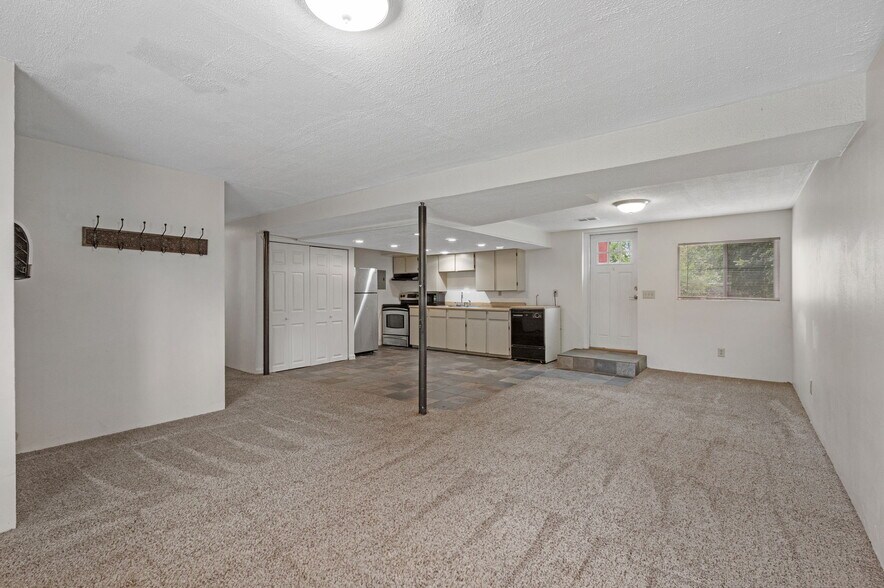More Photos Of 1776 Jay St, Lakewood Apartments For Sale