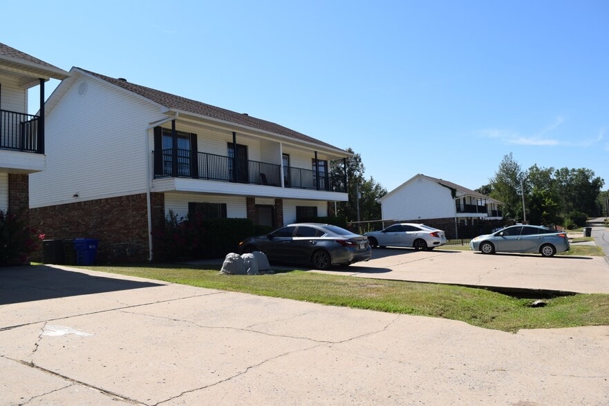 More Photos Of 3020-3044 Donnell Ridge Rd, Conway Apartments For Sale