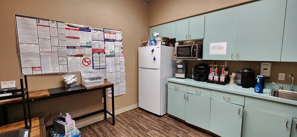 More Photos Of 4425 S Pecos Rd, Las Vegas Medical For Sale