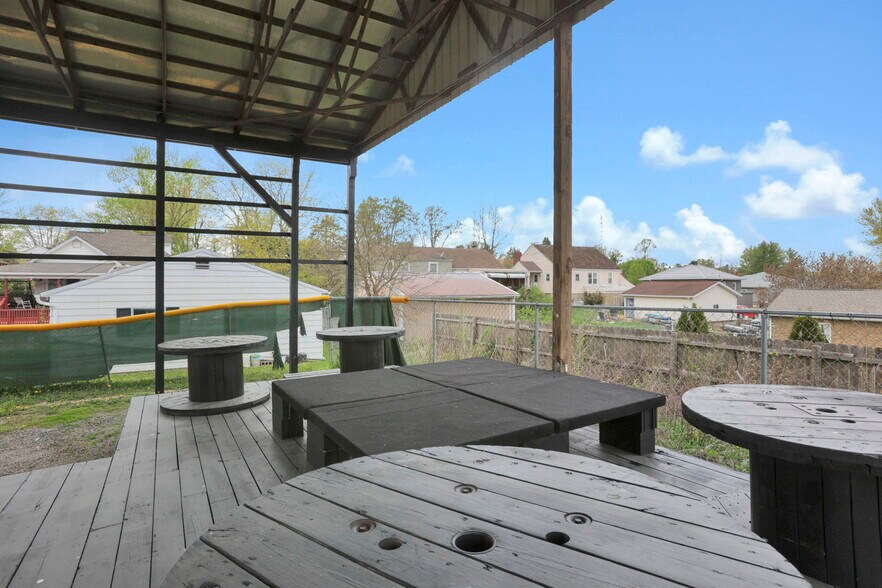 More Photos Of 609 Mill St, New Lexington Restaurant For Sale
