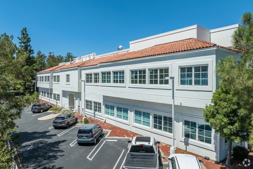 More Photos Of 23120 Alicia Pky, Mission Viejo Medical For Lease