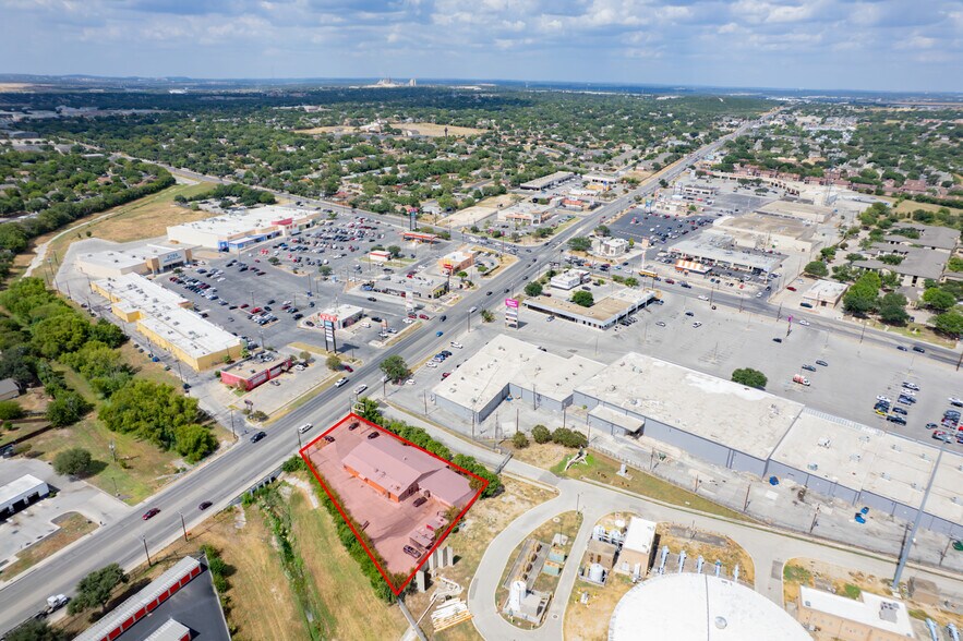 More Photos Of 13860 Nacogdoches Rd, San Antonio Freestanding For Sale