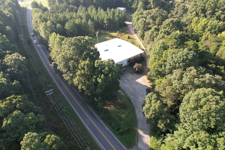 More Photos Of 600 Fork Shoals Rd, Greenville Industrial For Lease
