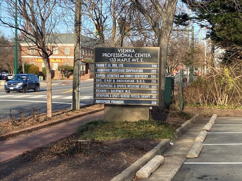 More Photos Of 133 Maple Ave E, Vienna Medical For Lease