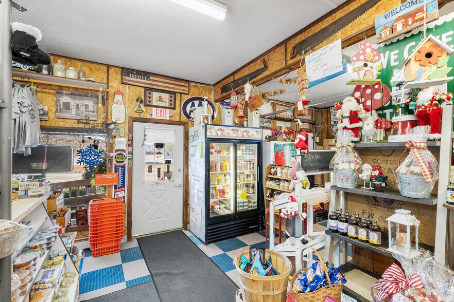 More Photos Of 1105 Route 32, Uncasville Freestanding For Sale
