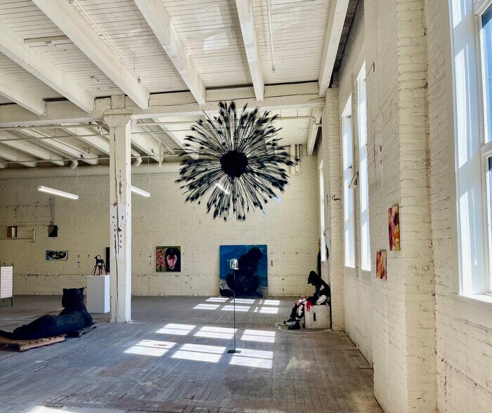 More Photos Of 1231 NW Hoyt St, Portland Loft Creative Space For Lease