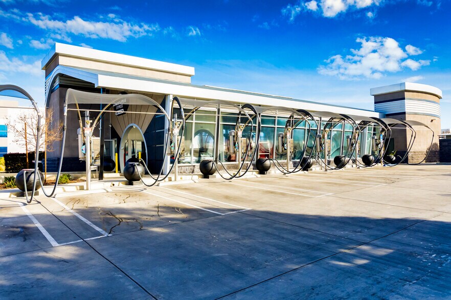 More Photos Of 10805 Ramona Ave, Montclair Carwash For Sale