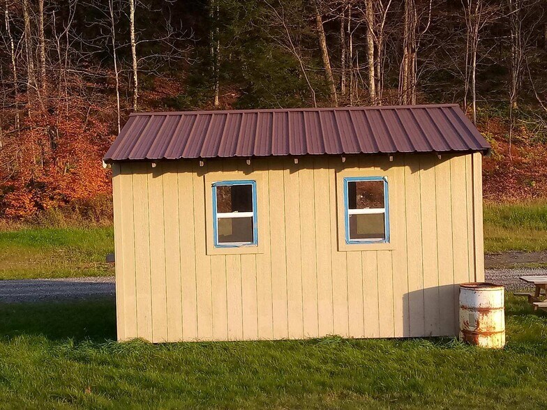 More Photos Of 224 Michael Ln, New Berlin Racetrack For Sale