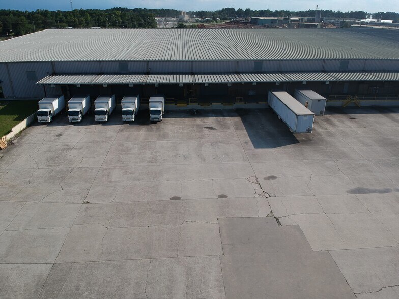 More Photos Of 385 French Collins Rd, Conway Warehouse For Lease