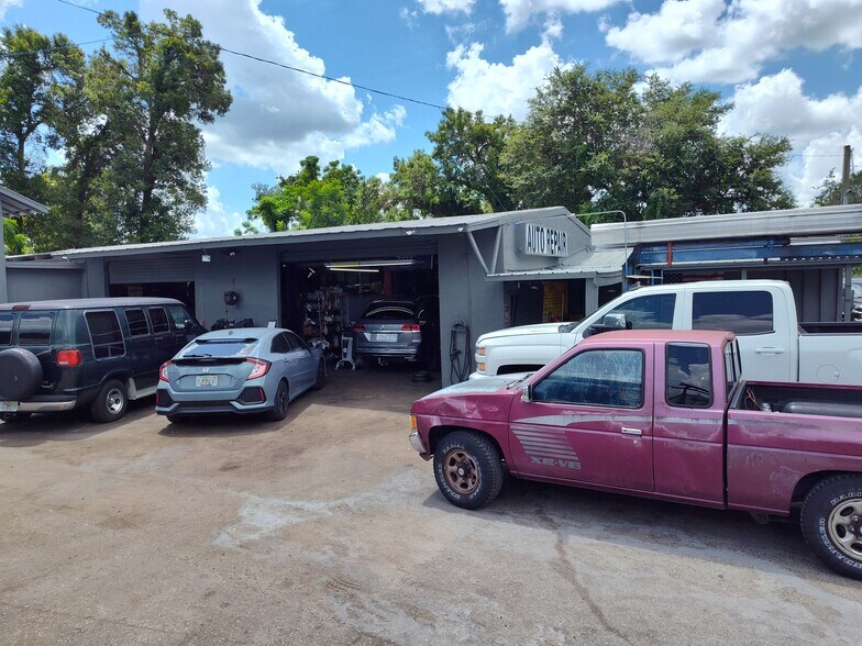 More Photos Of 1814 S Parsons Ave, Seffner Auto Dealership For Sale