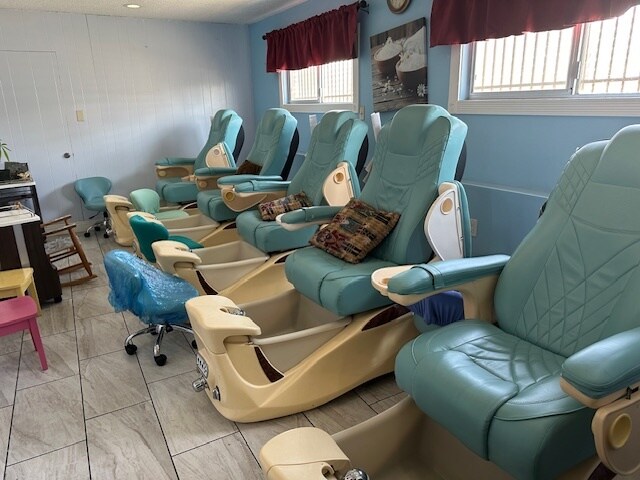 More Photos Of 641-681 S Beach Blvd, La Habra Unknown For Lease