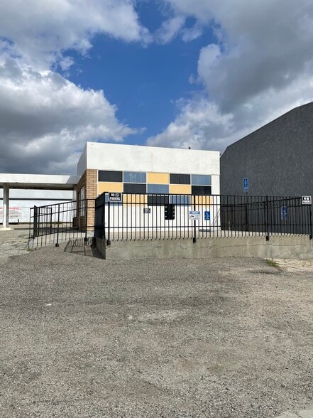 More Photos Of 125 E 6th St, Beaumont Auto Repair For Sale