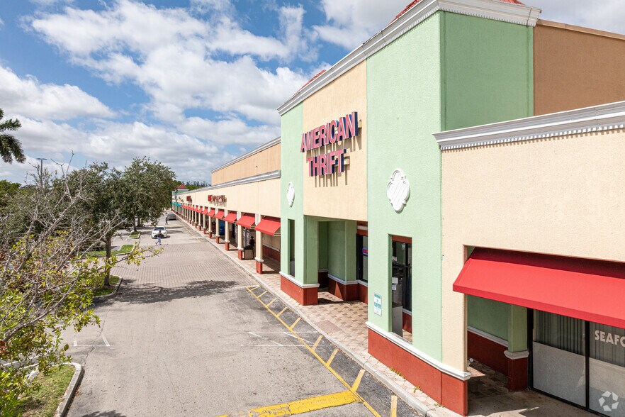 More Photos Of 5815-5889 Lake Worth Rd, Greenacres Unknown For Lease
