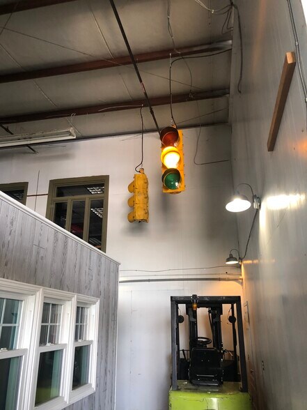 More Photos Of 340 Greenbrier Dr, Charlottesville Manufacturing For Lease