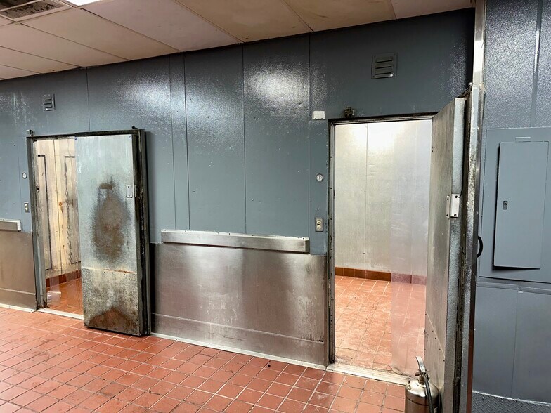 More Photos Of 3501 San Dario Ave, Laredo Fast Food For Lease