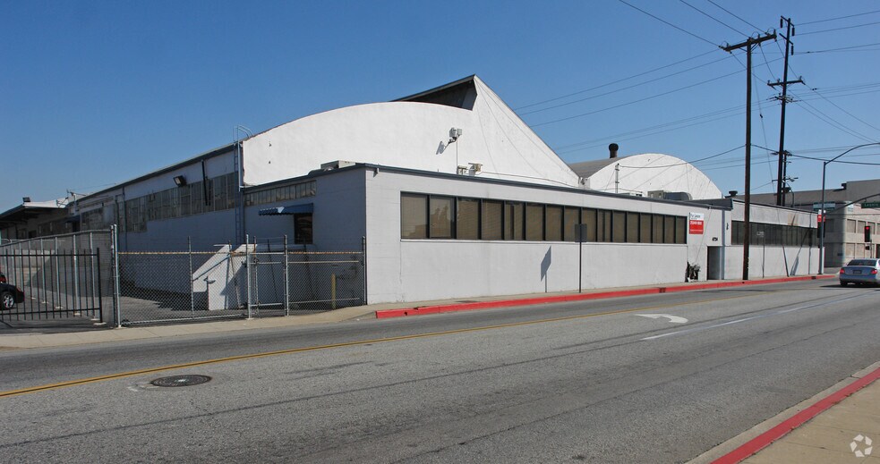 More Photos Of 4724 Boyle Ave, Vernon Warehouse For Lease