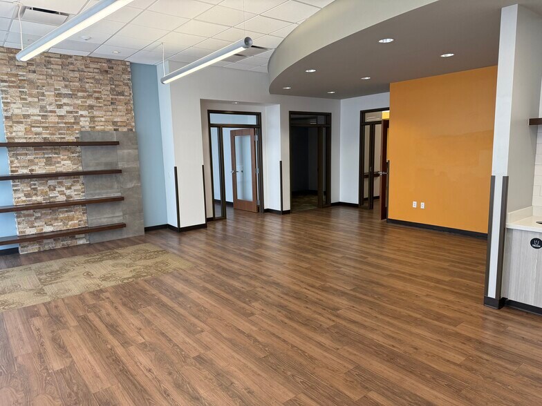 More Photos Of 5305-5377 Antoine Dr, Houston Unknown For Lease