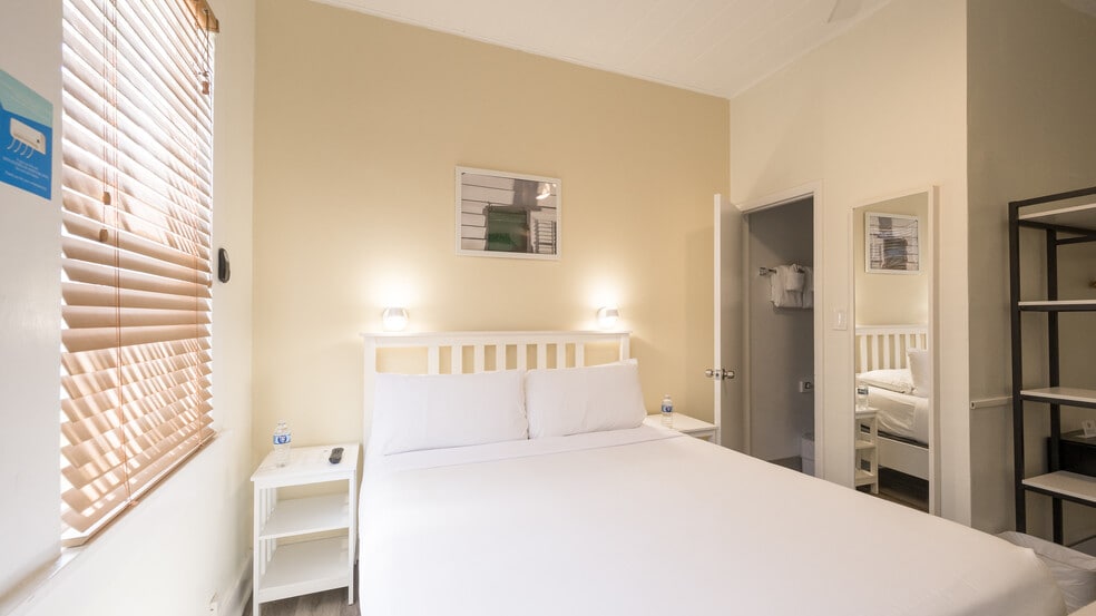 More Photos Of 525 United St, Key West Hotel For Sale
