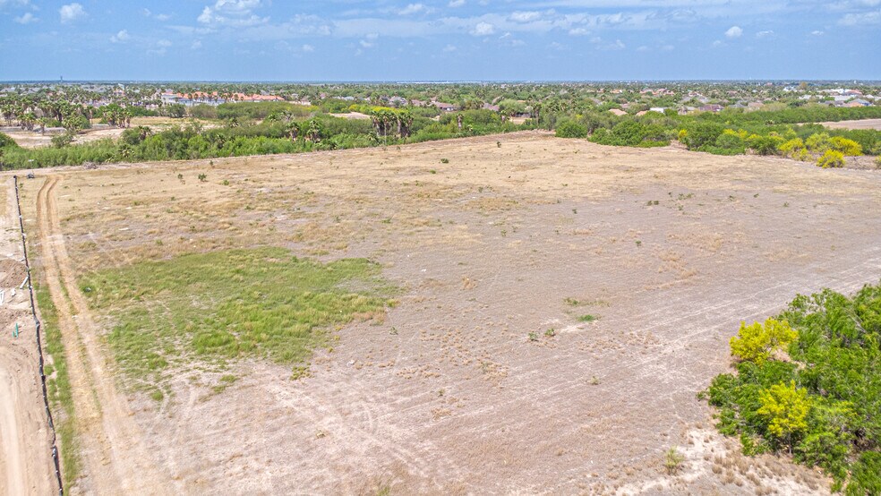 More Photos Of International Pkwy, McAllen Land For Sale