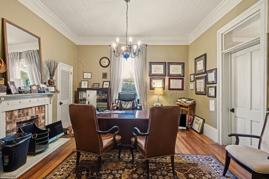 More Photos Of 236 Washington Ave, Marietta Office Residential For Sale